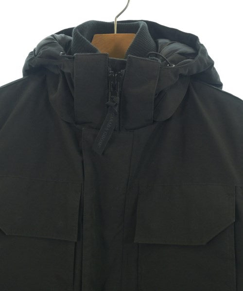 CANADA GOOSE 羽絨夾克/背心