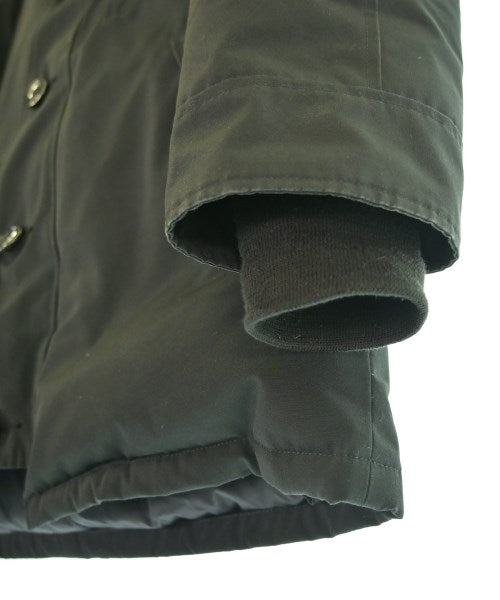 CANADA GOOSE 羽絨夾克/背心