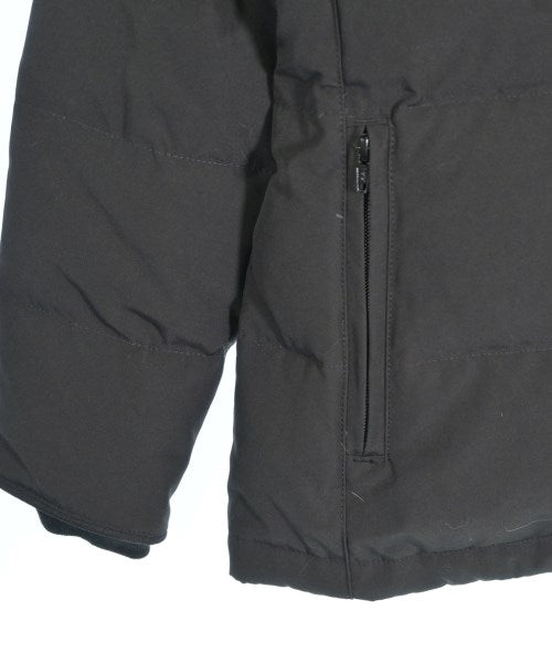 CANADA GOOSE 羽絨夾克/背心
