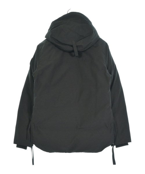 CANADA GOOSE 羽絨夾克/背心