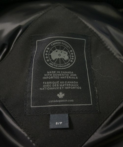 CANADA GOOSE 羽絨夾克/背心