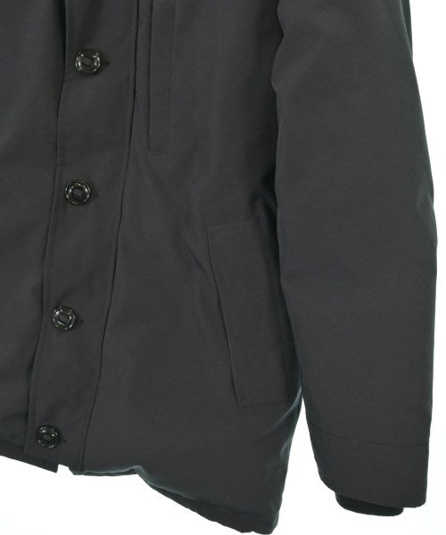 CANADA GOOSE 羽絨夾克/背心