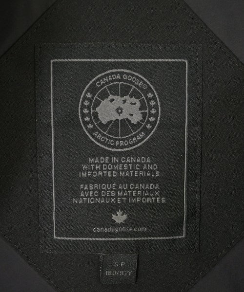 CANADA GOOSE 羽絨夾克/背心