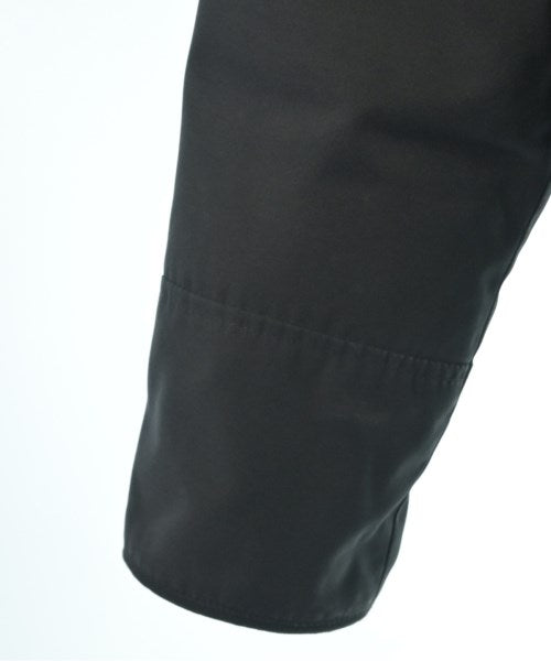 CANADA GOOSE 羽絨夾克/背心