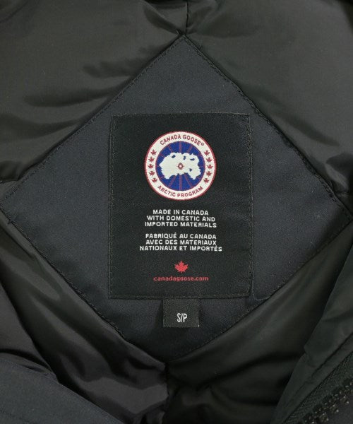 CANADA GOOSE 羽絨夾克/背心