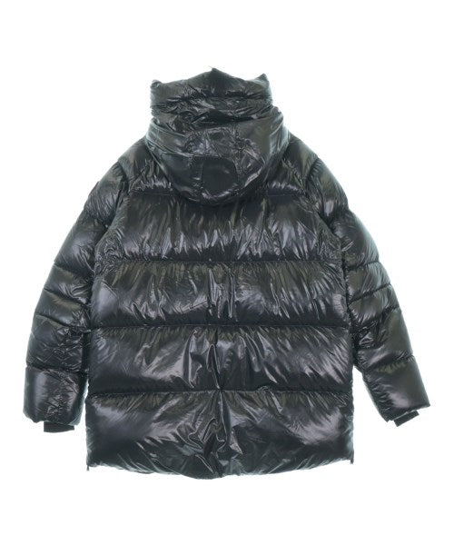 CANADA GOOSE 羽絨夾克/背心