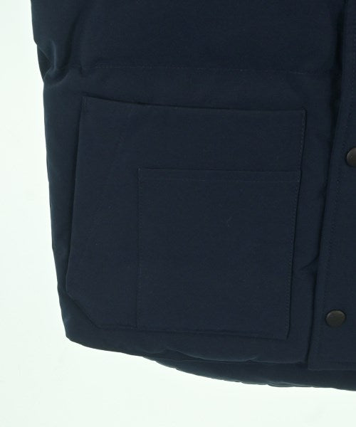 CANADA GOOSE 羽絨夾克/背心