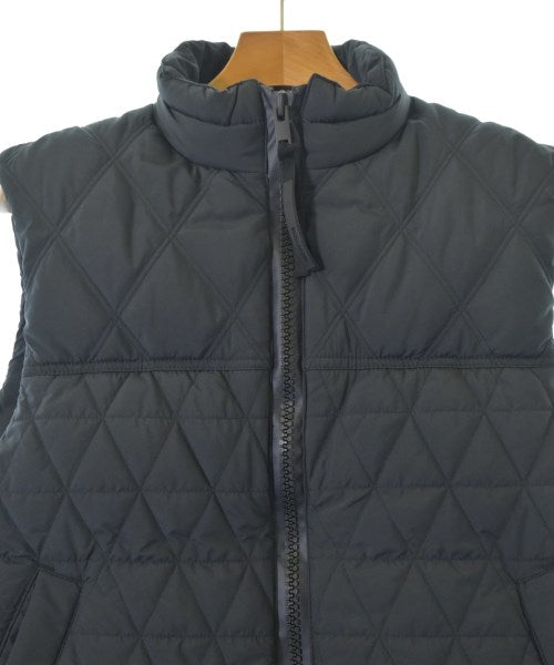CANADA GOOSE 羽絨夾克/背心