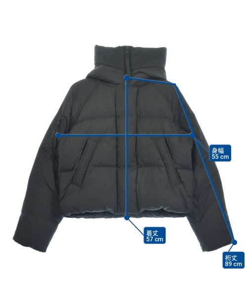 CANADA GOOSE 羽絨夾克/背心
