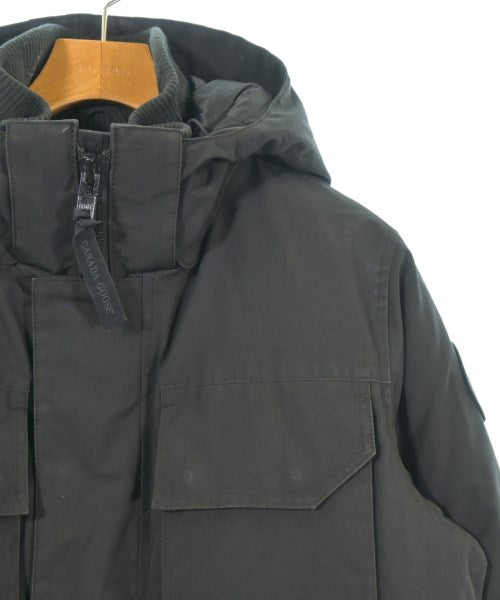 CANADA GOOSE 羽絨夾克/背心