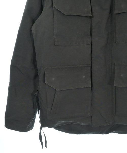 CANADA GOOSE 羽絨夾克/背心