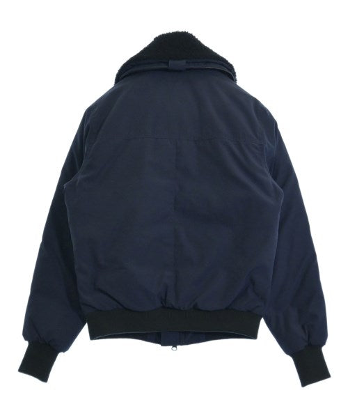 CANADA GOOSE 羽絨夾克/背心