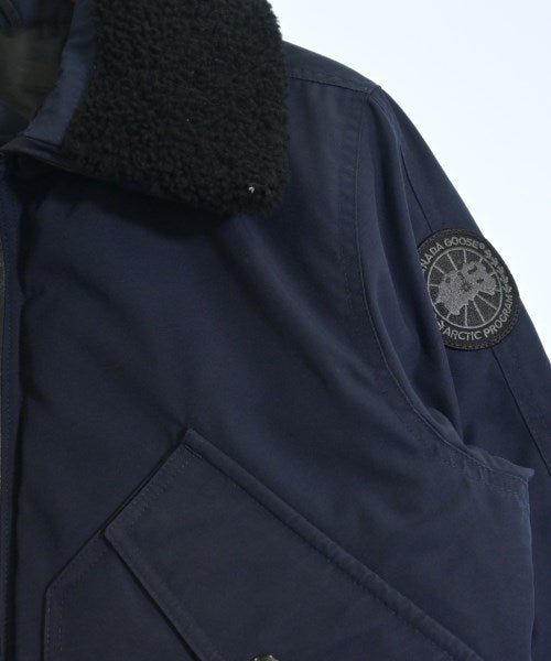 CANADA GOOSE 羽絨夾克/背心