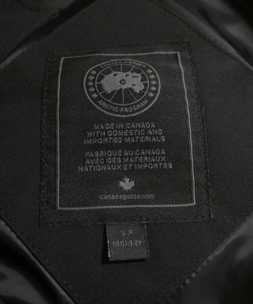 CANADA GOOSE 羽絨夾克/背心