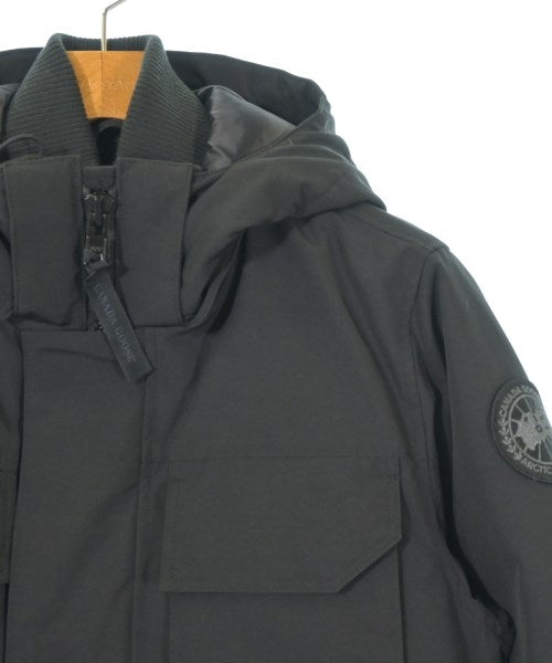 CANADA GOOSE 羽絨夾克/背心
