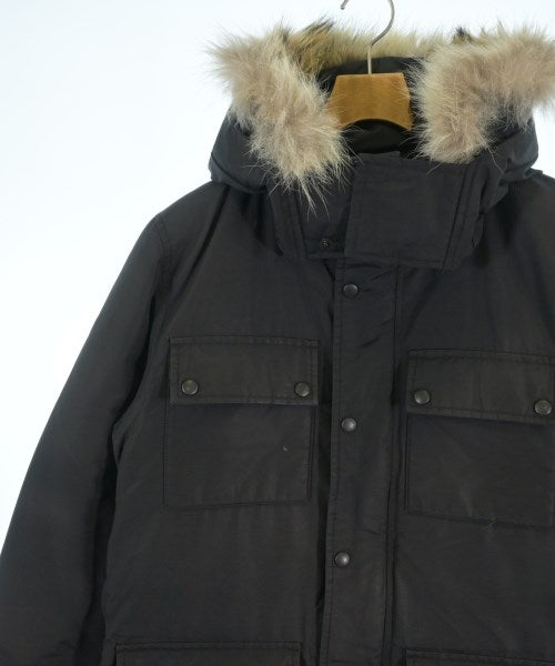 CANADA GOOSE 羽絨夾克/背心