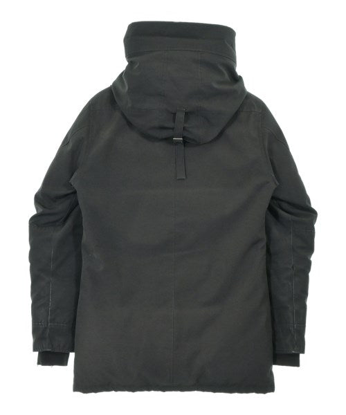 CANADA GOOSE 羽絨夾克/背心
