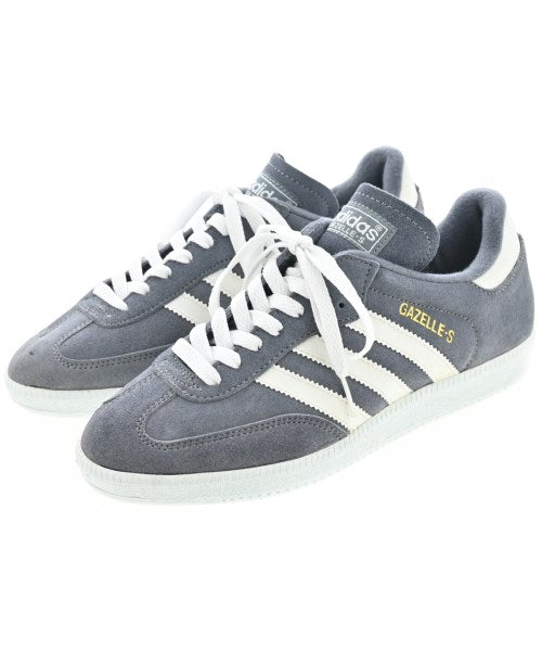 adidas 運動鞋