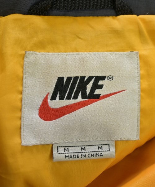 NIKE 羽絨夾克/背心