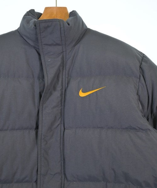 NIKE 羽絨夾克/背心