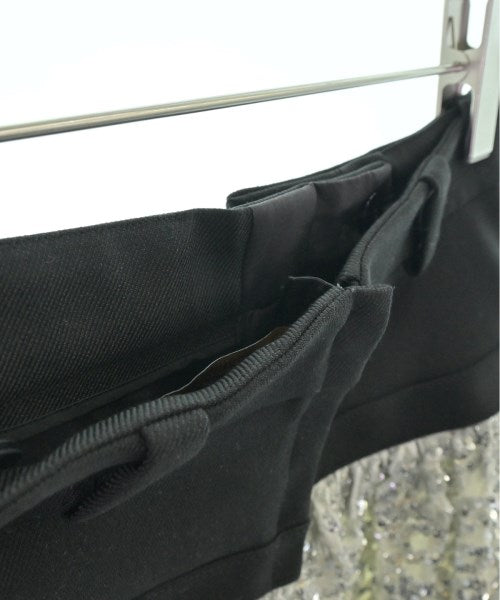 LOUIS VUITTON 膝上裙