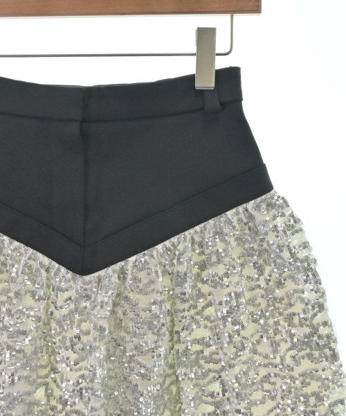 LOUIS VUITTON 膝上裙