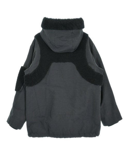 LOUIS VUITTON 羽絨夾克/背心