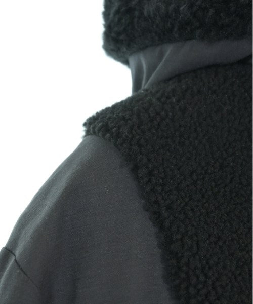 LOUIS VUITTON 羽絨夾克/背心