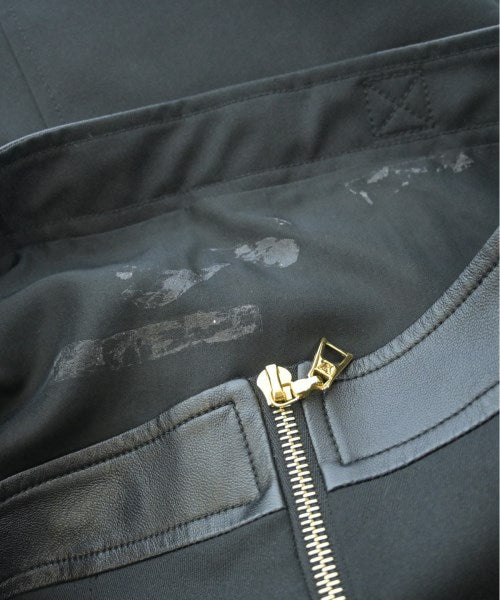 LOUIS VUITTON 膝上裙