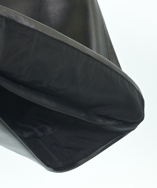 LOUIS VUITTON 膝上裙