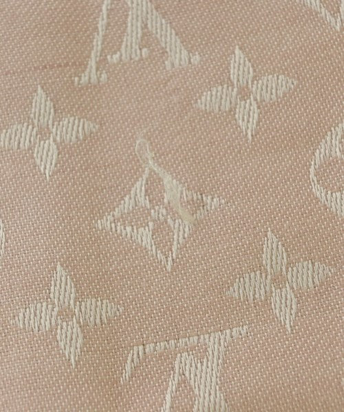 LOUIS VUITTON 披肩