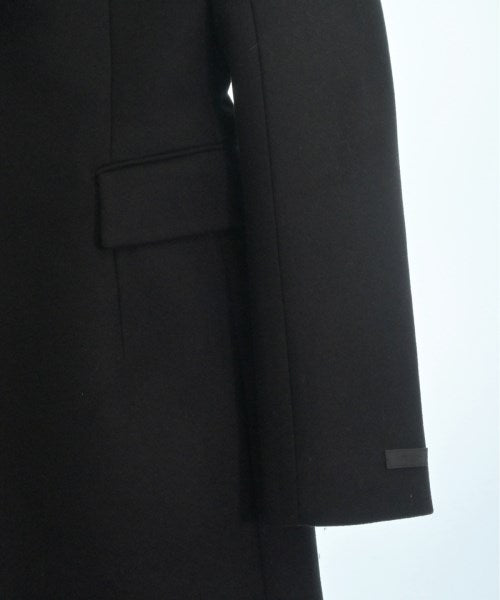 PRADA チェスターケープ