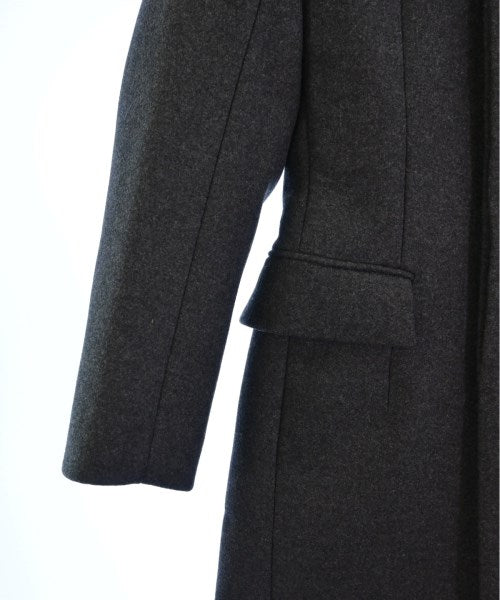 PRADA 支撐領外套