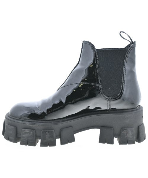 PRADA 靴子