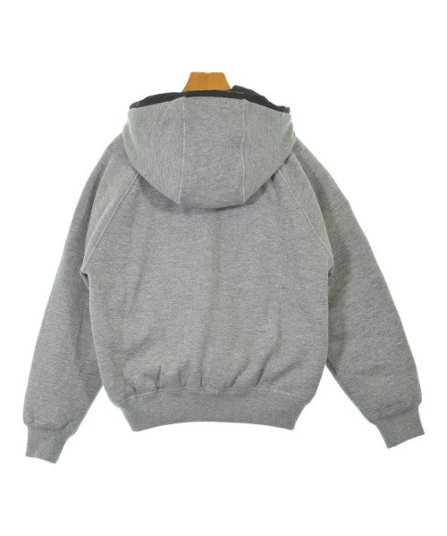 PRADA 羽絨夾克/背心