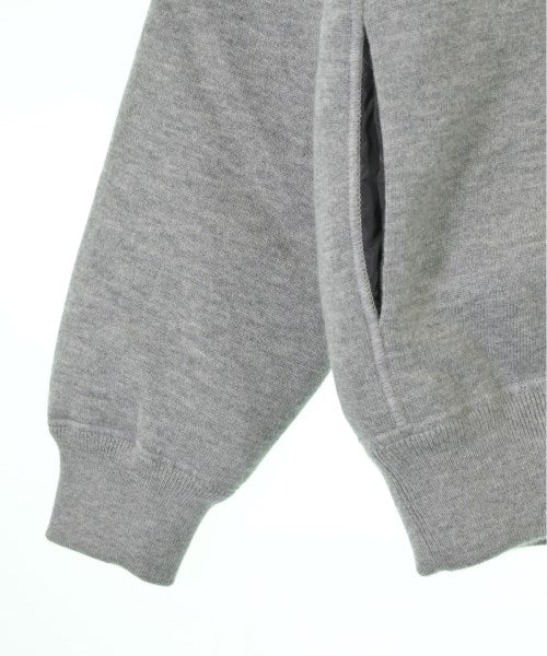 PRADA 羽絨夾克/背心