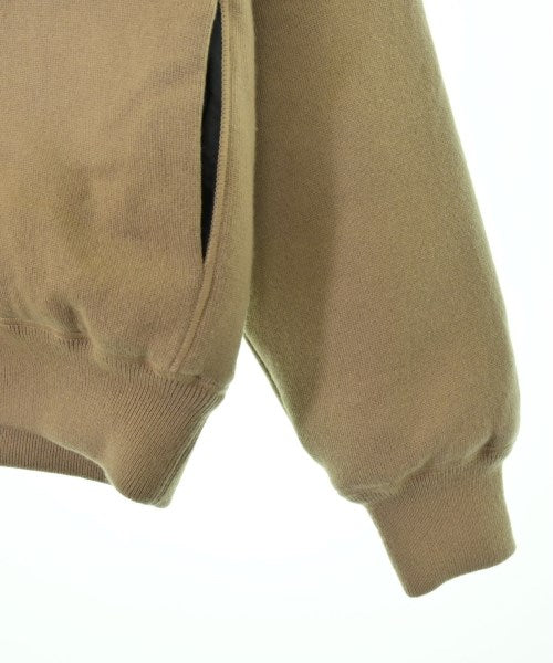 PRADA 羽絨夾克/背心