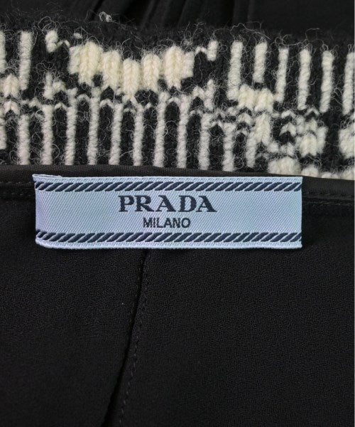 PRADA 膝上裙