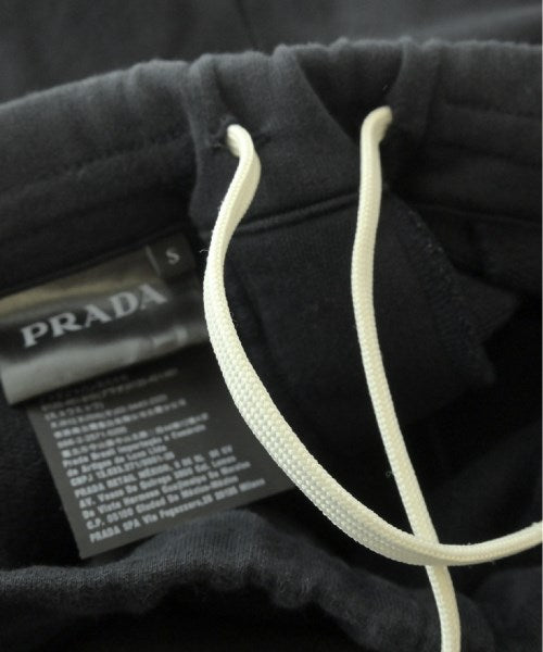 PRADA 短
