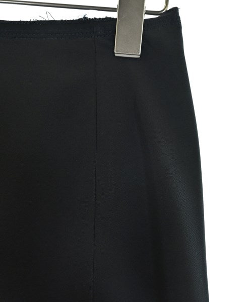 PRADA 膝上裙