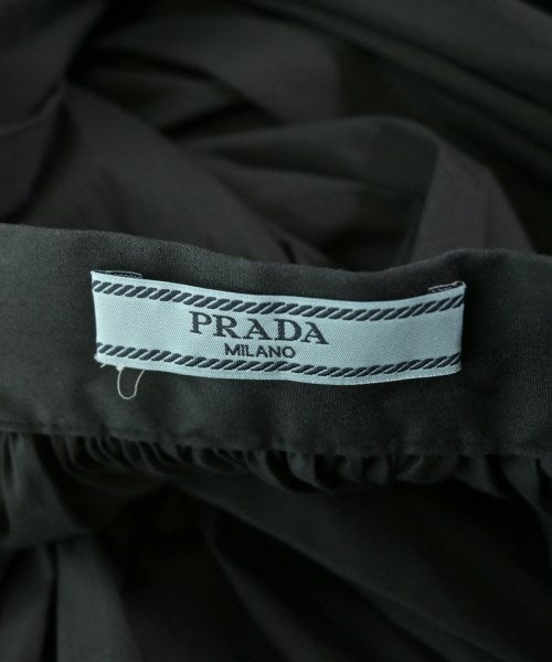 PRADA 膝上裙