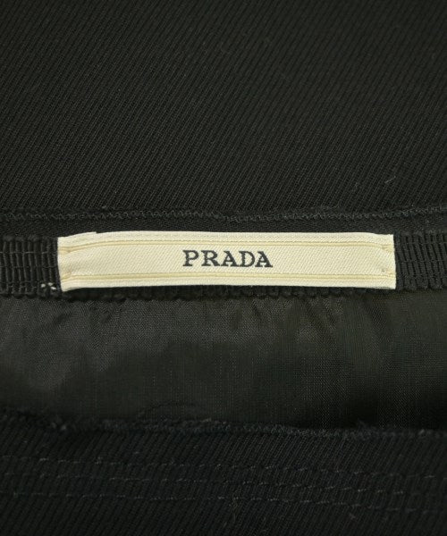 PRADA 膝上裙
