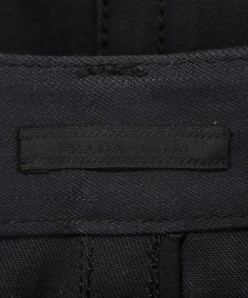 PRADA 膝上裙
