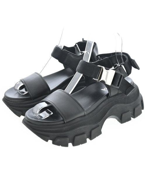 PRADA 涼鞋