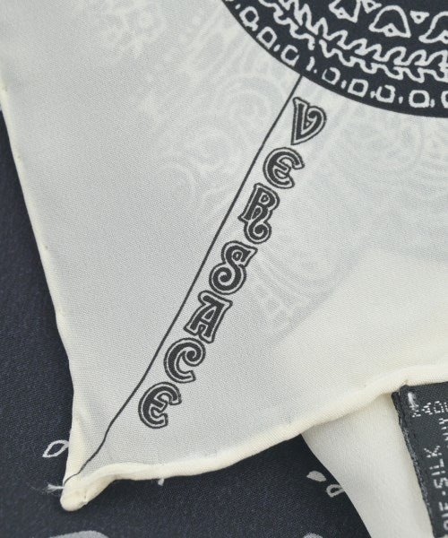 GIANNI VERSACE 披肩