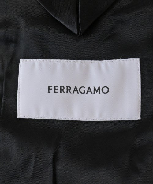 Salvatore Ferragamo 切斯特披風