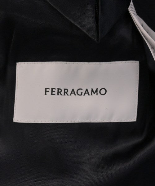 Salvatore Ferragamo 切斯特披風