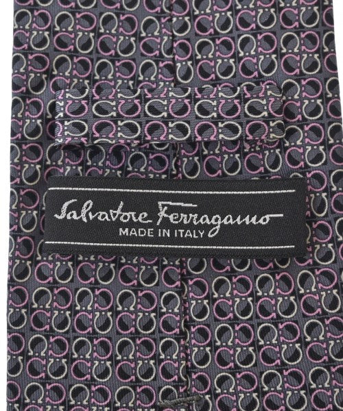Salvatore Ferragamo 領帶