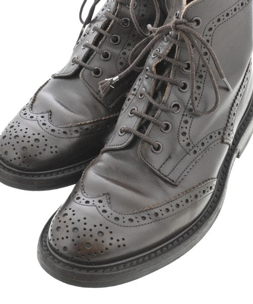 Tricker's 靴子
