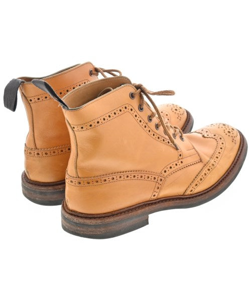 Tricker's 靴子